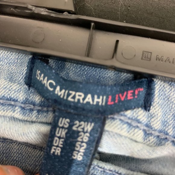 Isaac Mizrahi Light Indigo Zipper Jeans Size 22W - Picture 3 of 6